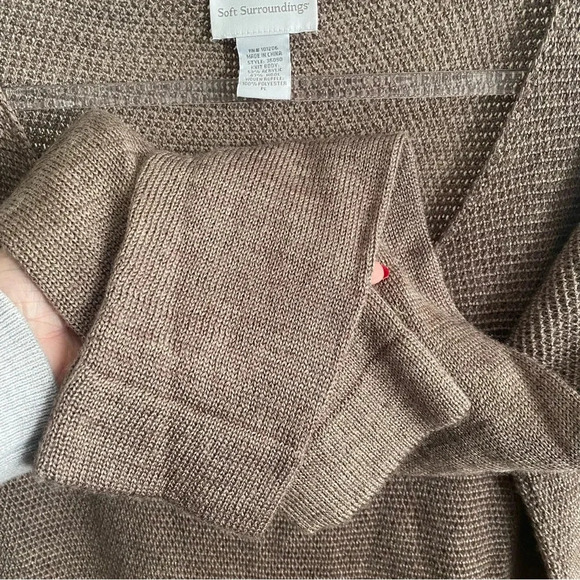 Soft Surrounding Brown Taupe Tunic Ruffle Botton Long Sleeve Sweater Size PL - Picture 5 of 8